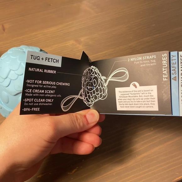 Bark Debbie Yeti Tug & Fetch toy - Picture 5 of 7